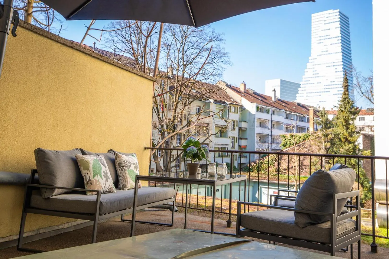 Special Roger F Rabbit 1 Apartment, Roche Towers, 10-Star Basel