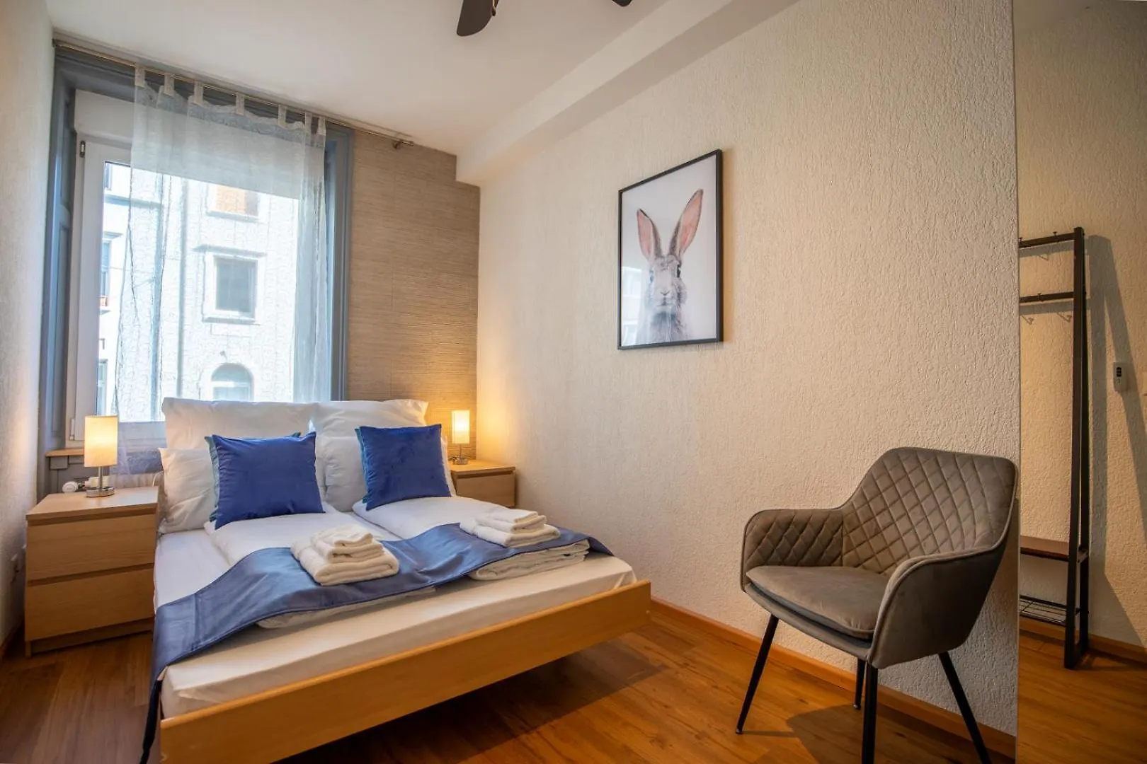 Special Roger F Rabbit 1 Apartment, Roche Towers, 10-Star Basilea