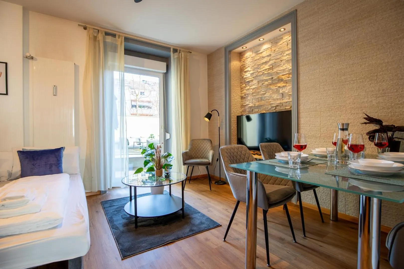 Appartamento Special Roger F Rabbit 1 Apartment, Roche Towers, 10-Star Basilea