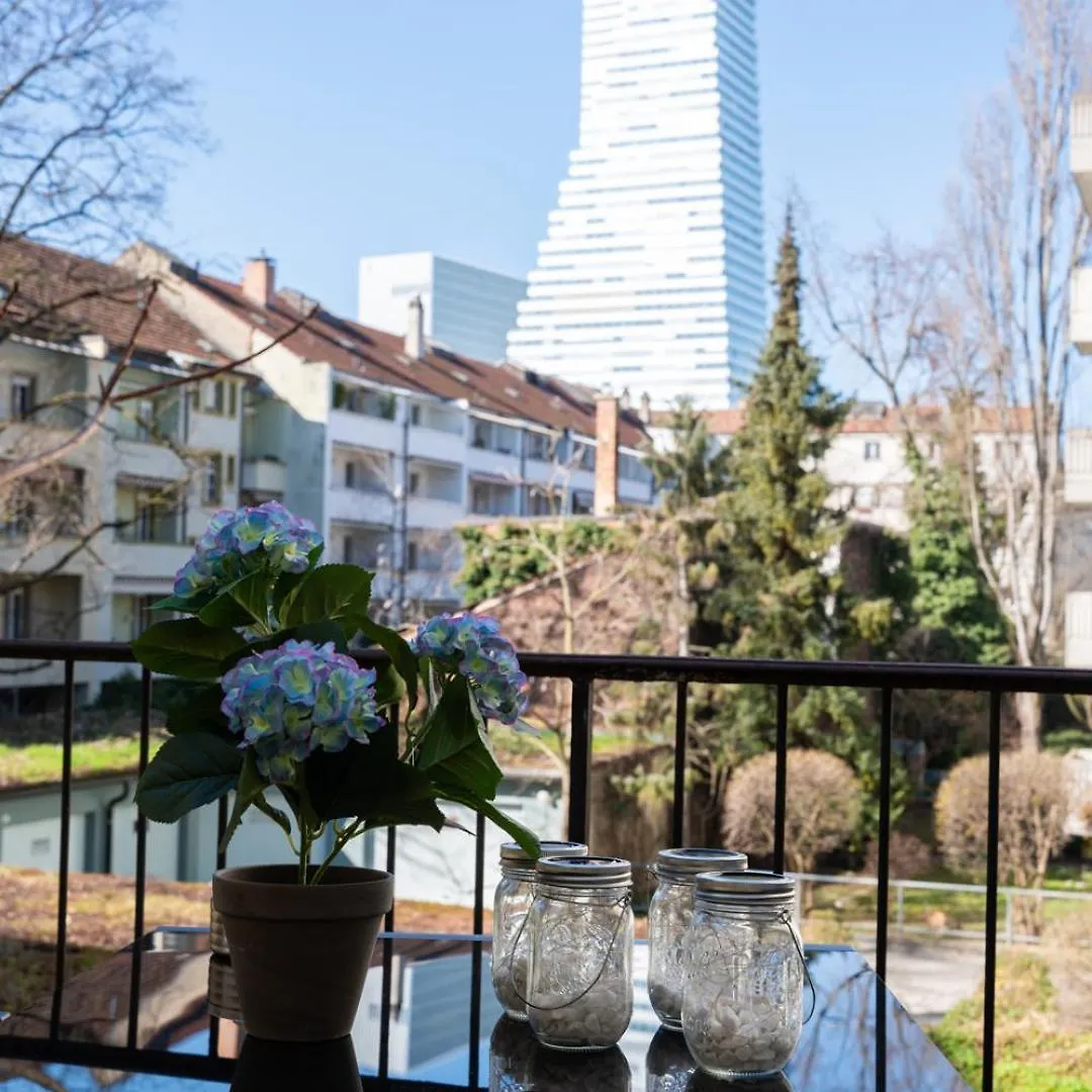 Appartamento Special Roger F Rabbit 1 Apartment, Roche Towers, 10-Star Basilea