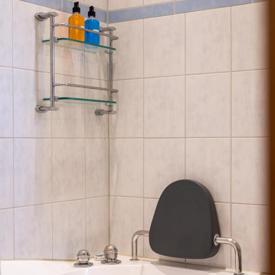 Special Roger F Rabbit 1 Apartment, Roche Towers, 10-Star Basilea